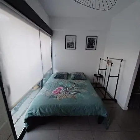 Studio Villejuif Apartment